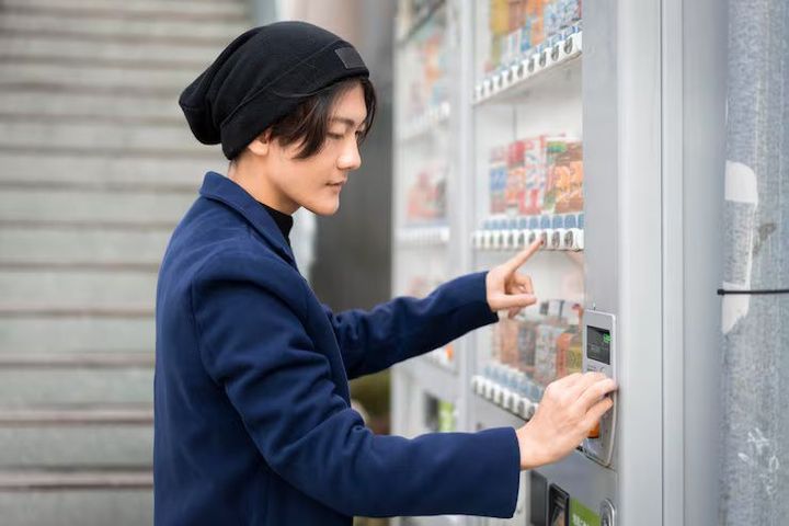 Vending Machines Overview: Discover Basics, Functions, and Essential Insights